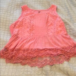 Crown & Ivy pink sleeveless top